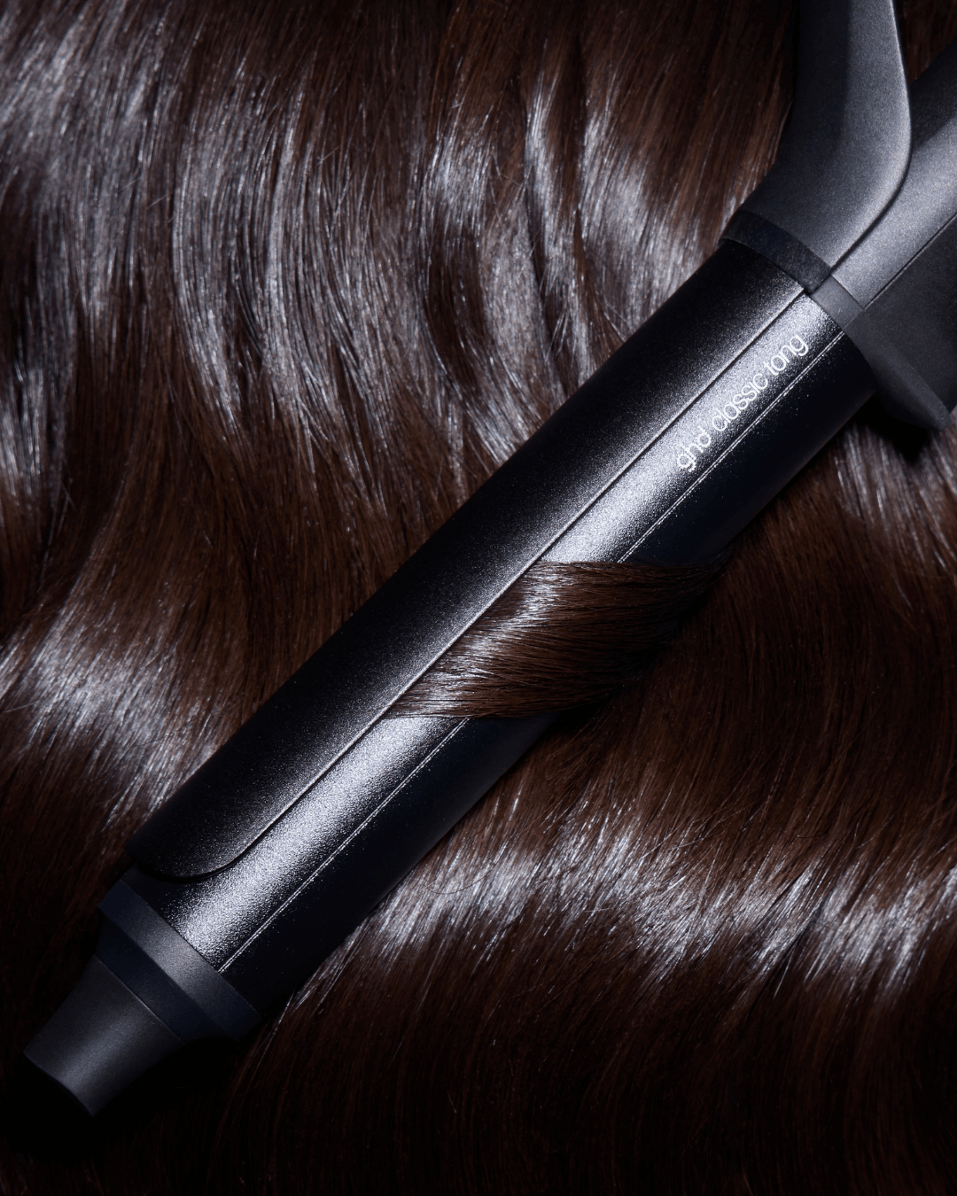 ghd Chronos Curve Curling Tong for bouncy and smooth curls