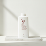 Wella SP LuxeOil Keratin Protect Conditioner to soften and protect hair